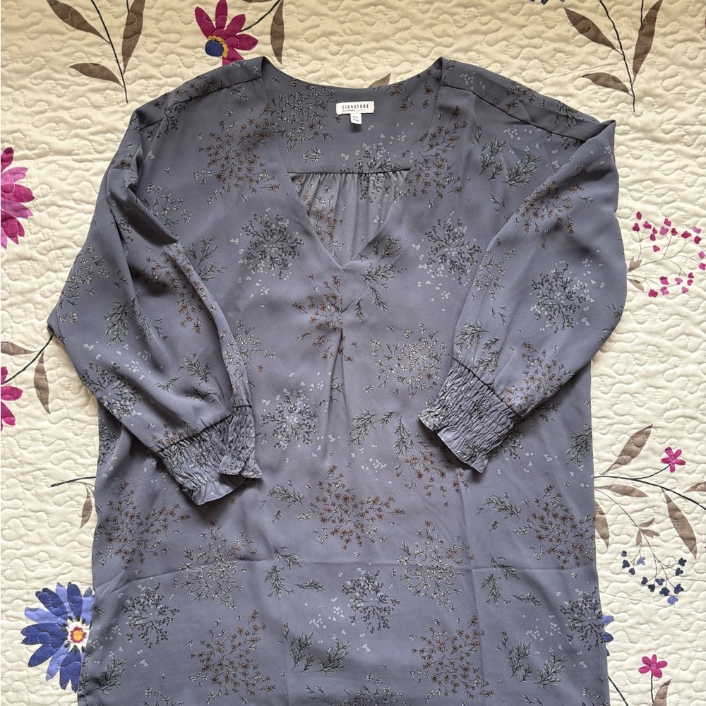 Reitmans Printed V-neck Tunic with 3/4 sleeves